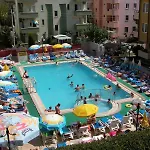 Ξενοδοχείο με διαμερίσματα Rosy 3*