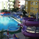 Ξενοδοχείο με διαμερίσματα Rosy 3*