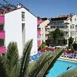 Rosy Ξενοδοχείο με διαμερίσματα Μαρμαρίς
