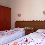 Rosy Ξενοδοχείο με διαμερίσματα