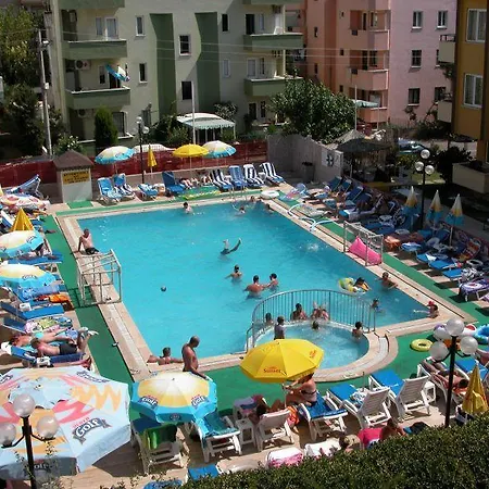 Lägenhetshotell Rosy 3*