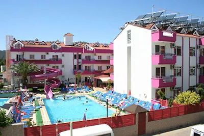Lägenhetshotell Rosy 2*
