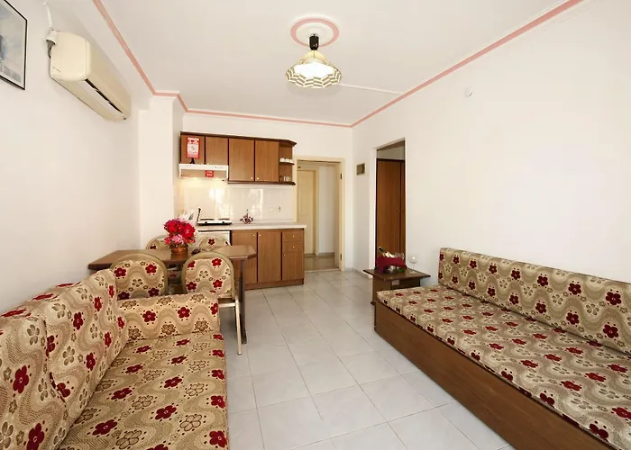 Rosy Marmaris