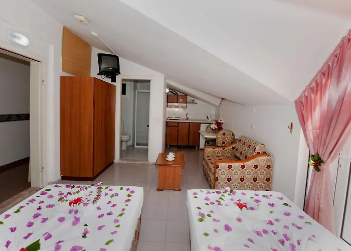 Rosy Hotel apartamentowy Marmaris