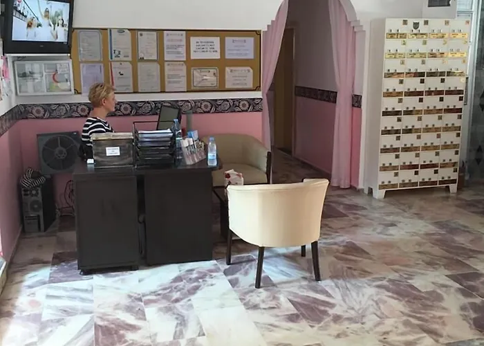 Rosy Aparthotel 3*