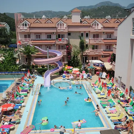 Rosy Marmaris