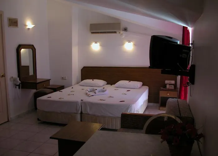 Rosy Marmaris
